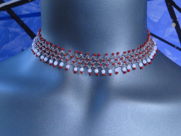 Halsband "Red Point", Design Junko Harada